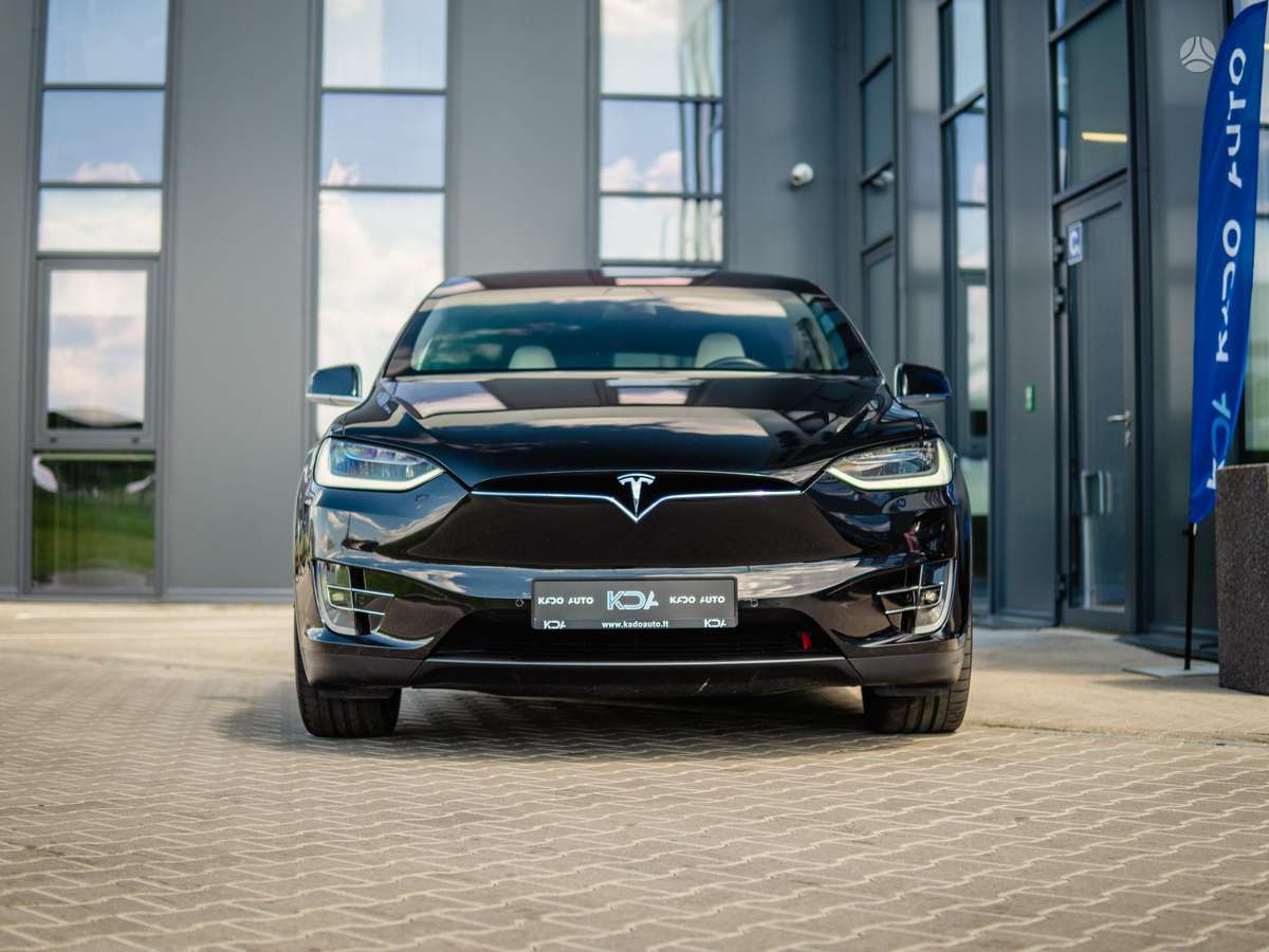 Tesla Model X, off-road / crossover