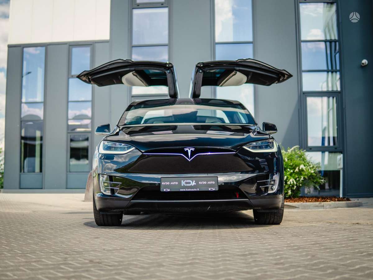 Tesla Model X, off-road / crossover