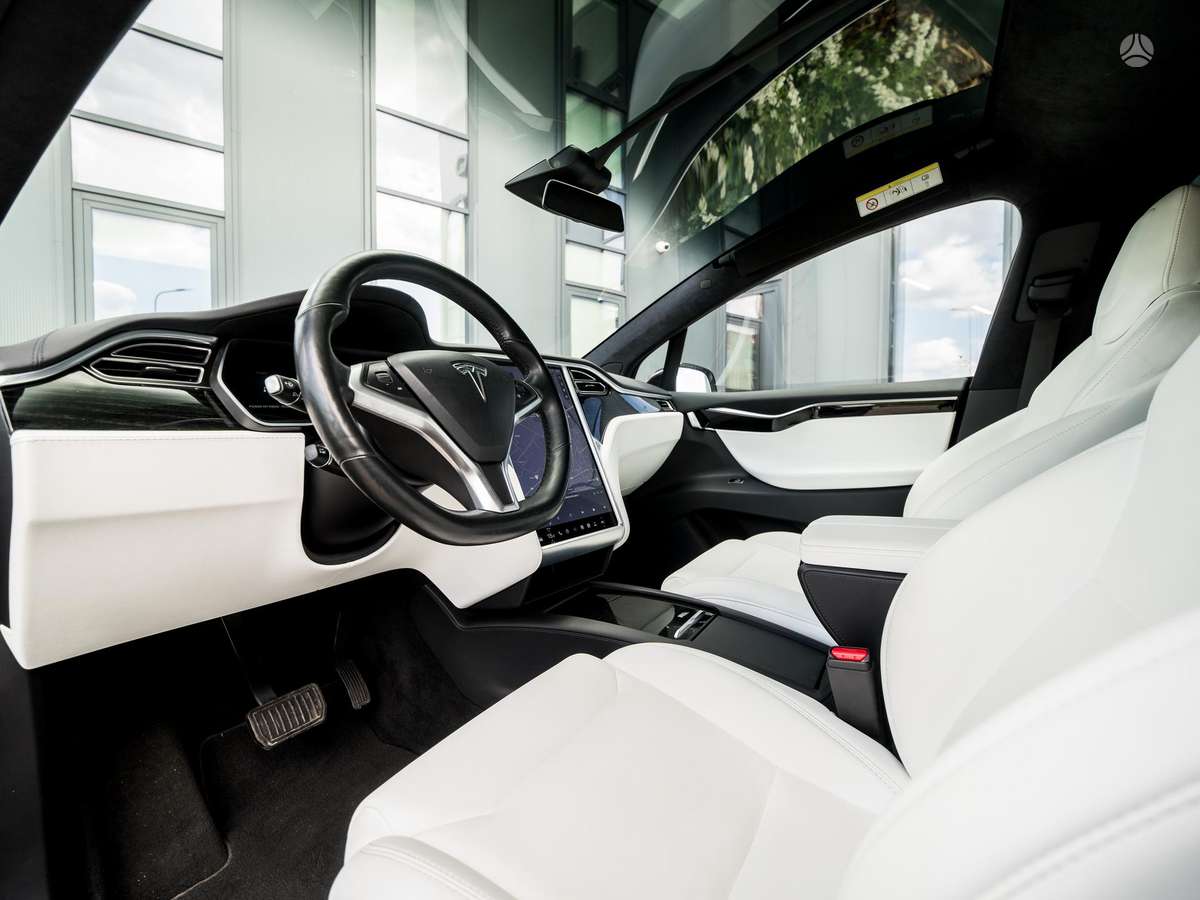 Tesla Model X, off-road / crossover
