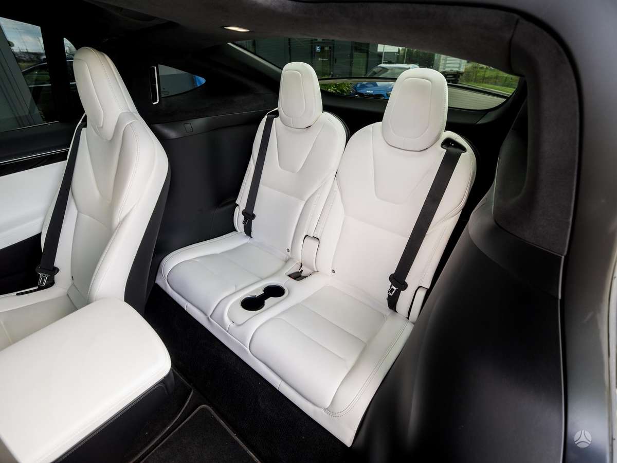 Tesla Model X, off-road / crossover