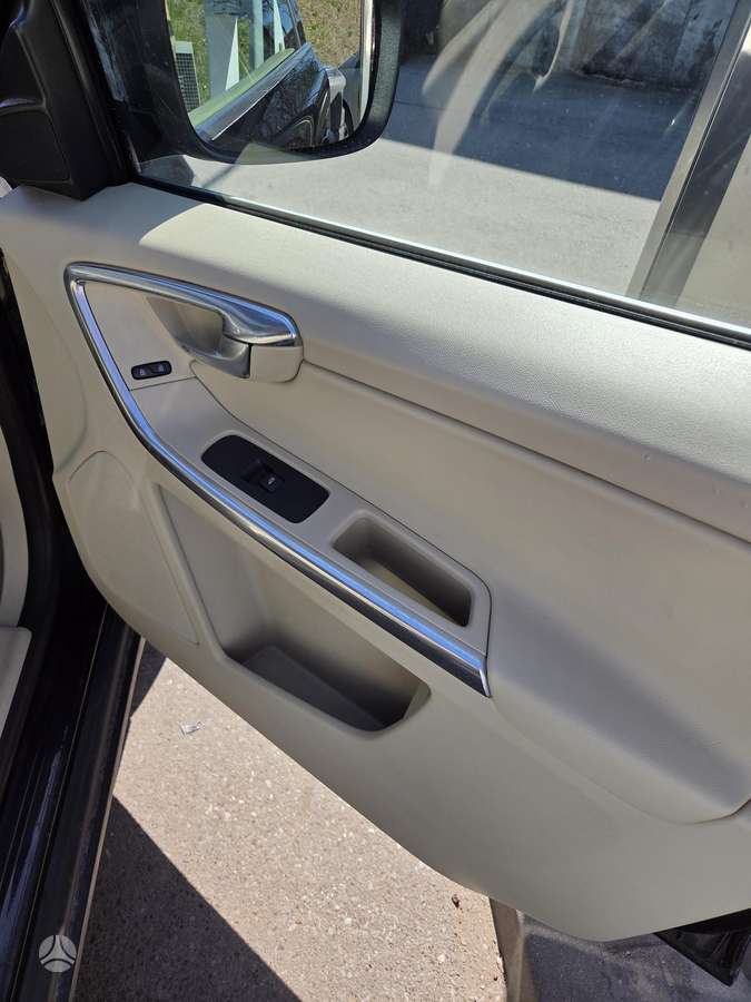 Volvo XC60 - 10