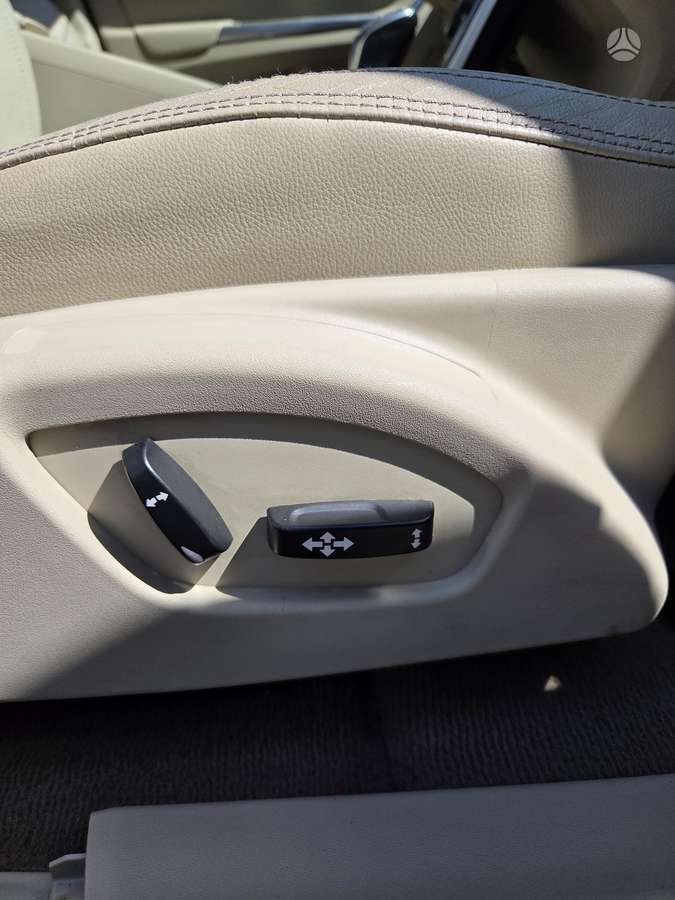 Volvo XC60 - 12