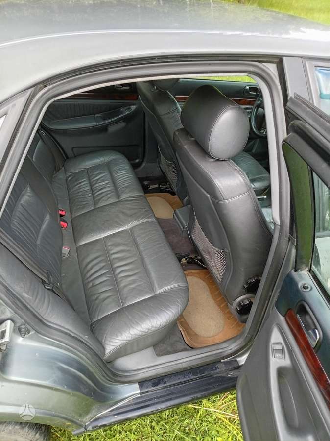 Audi A4, 1.9 l., Седан