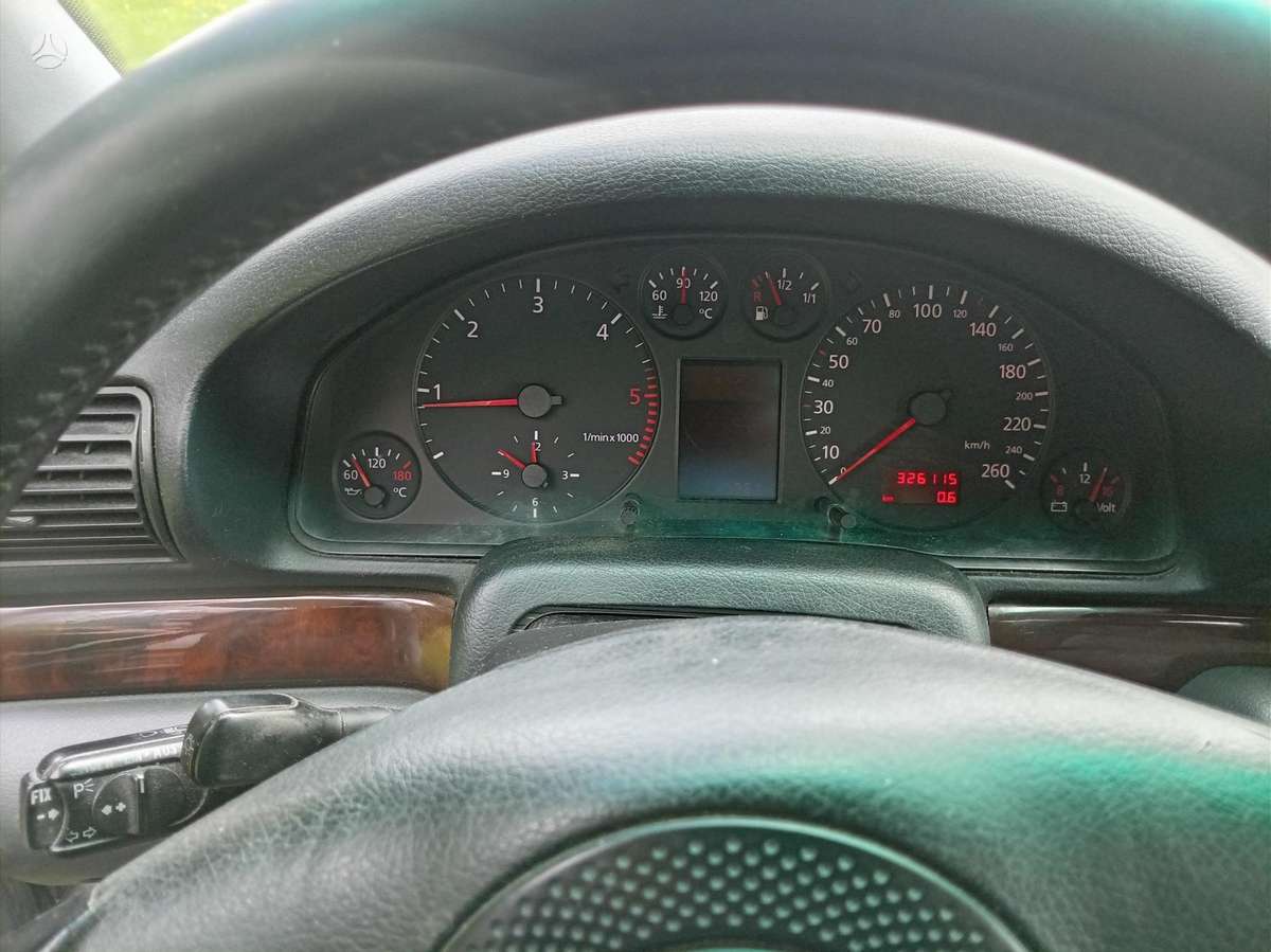 Audi A4, 1.9 l., Седан