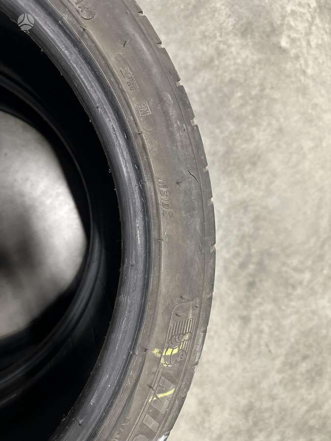 Michelin, vasarinės 235/40 R19