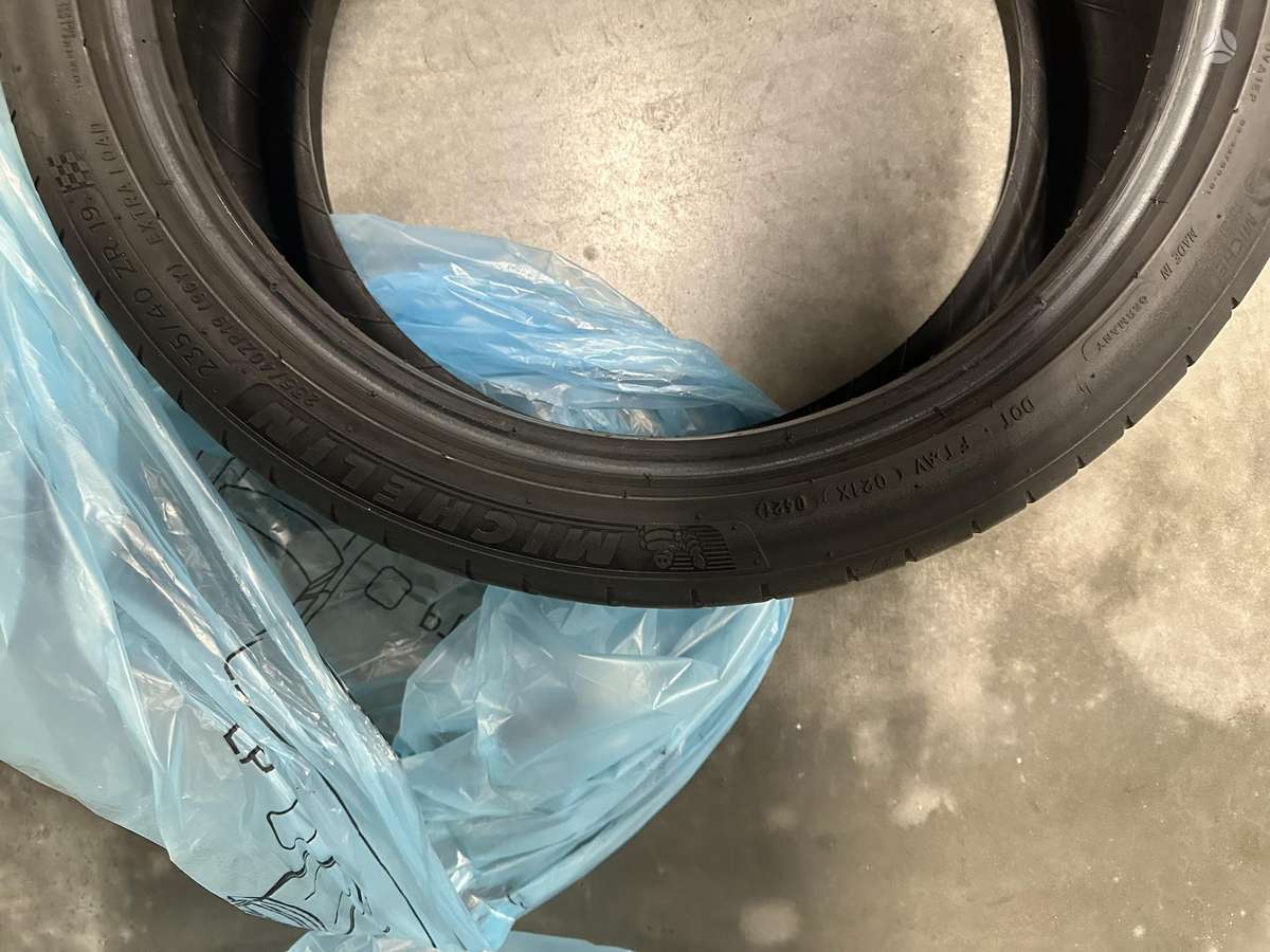 Michelin, летние 235/40 R19