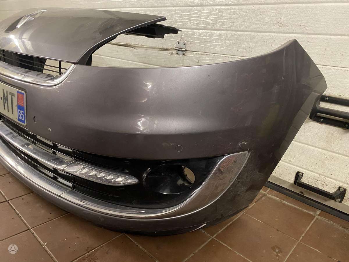 Renault Megane бамперы (буфера)