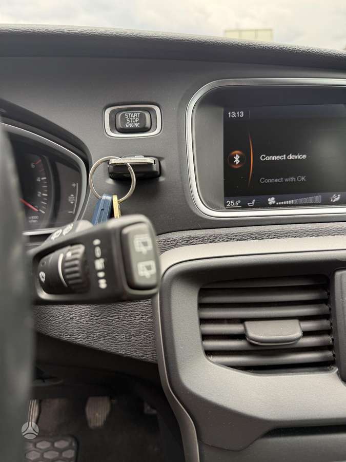 Volvo V40, 2.0 l., Хэтчбек