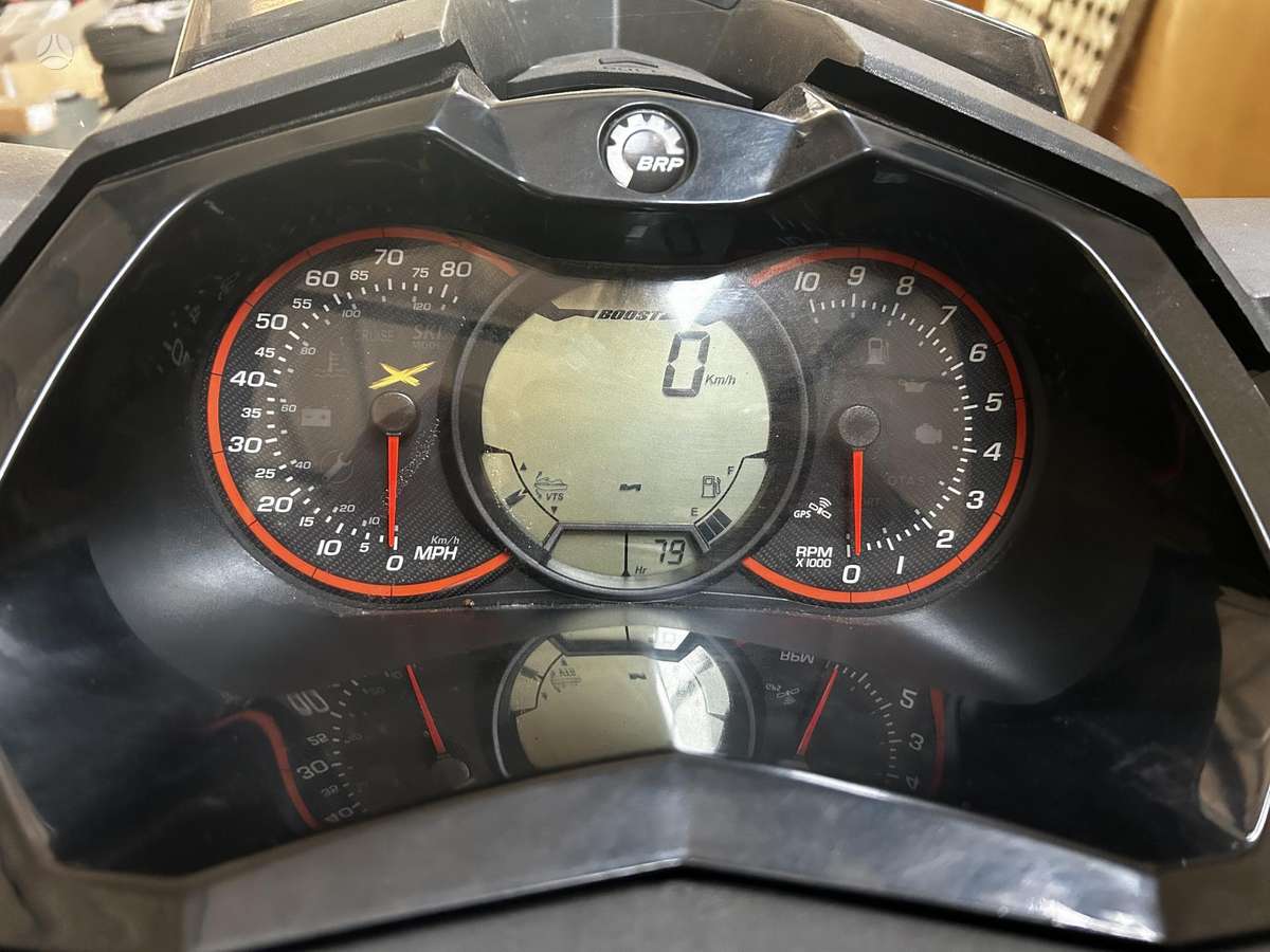 Sea-Doo RXP 300, водные мотоциклы