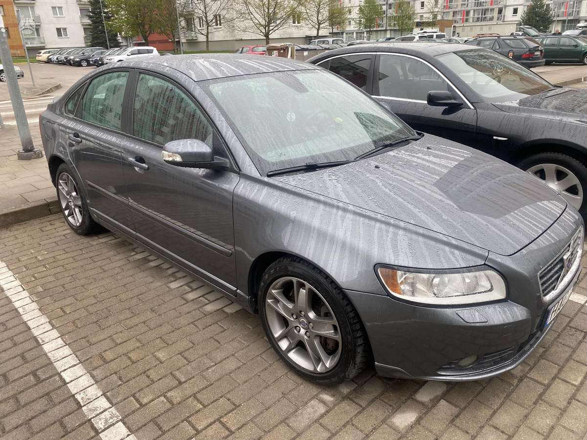 Volvo S40 - 1