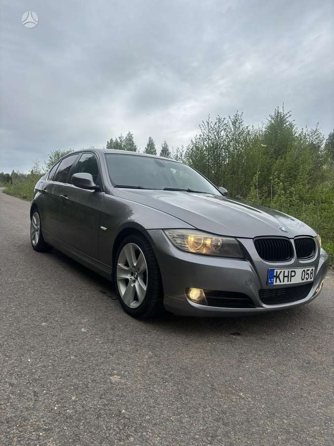 BMW 320, 2.0 l., Седан