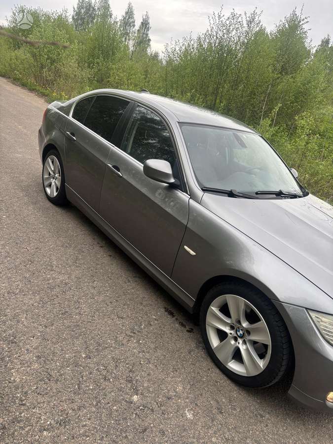 BMW 320, 2.0 l., Седан