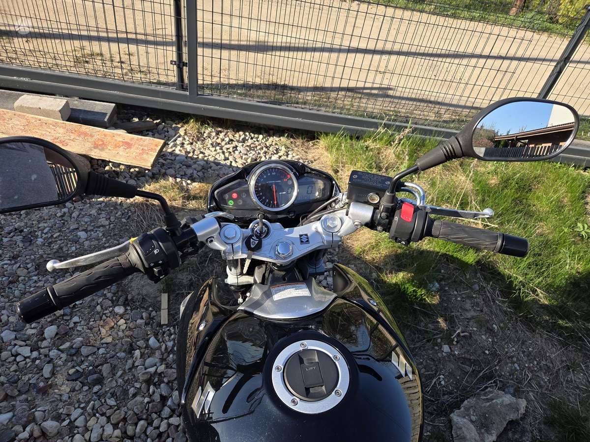 Suzuki Inazuma 250cc, street / classic