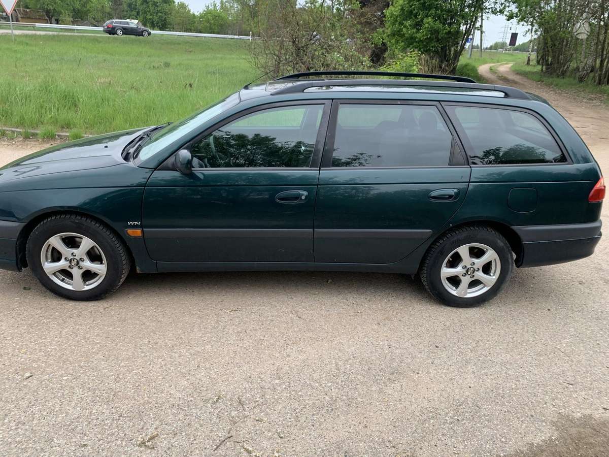 Toyota Avensis - 3