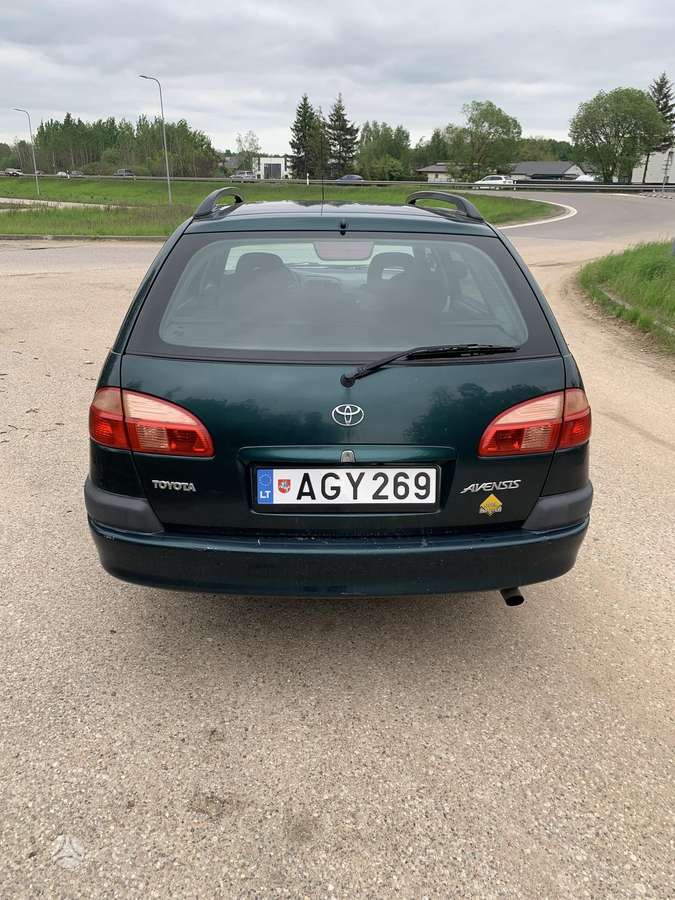 Toyota Avensis, 1.8 l., Универсал