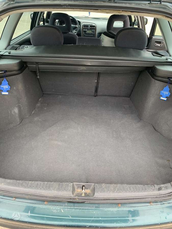 Toyota Avensis - 12