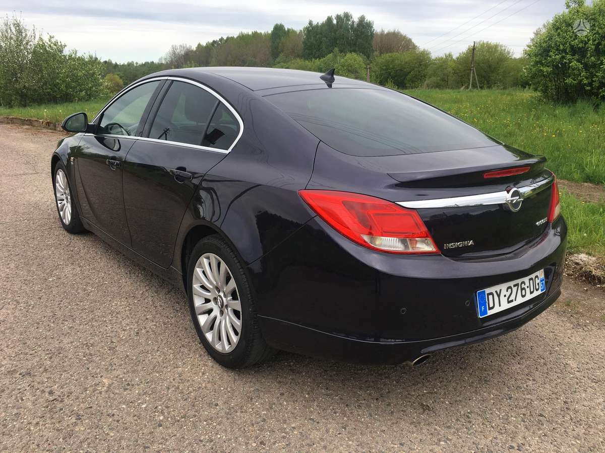 Opel Insignia, 2.0 l., hatchback
