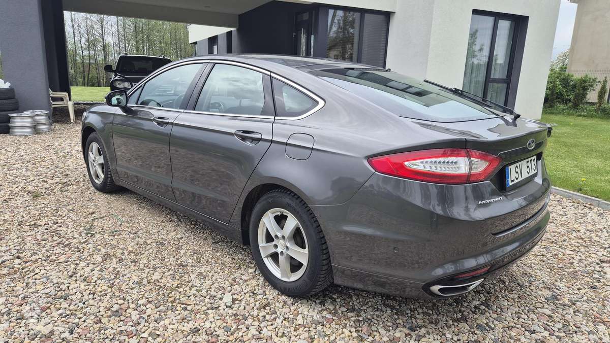 Ford Mondeo, 2.0 l., hatchback
