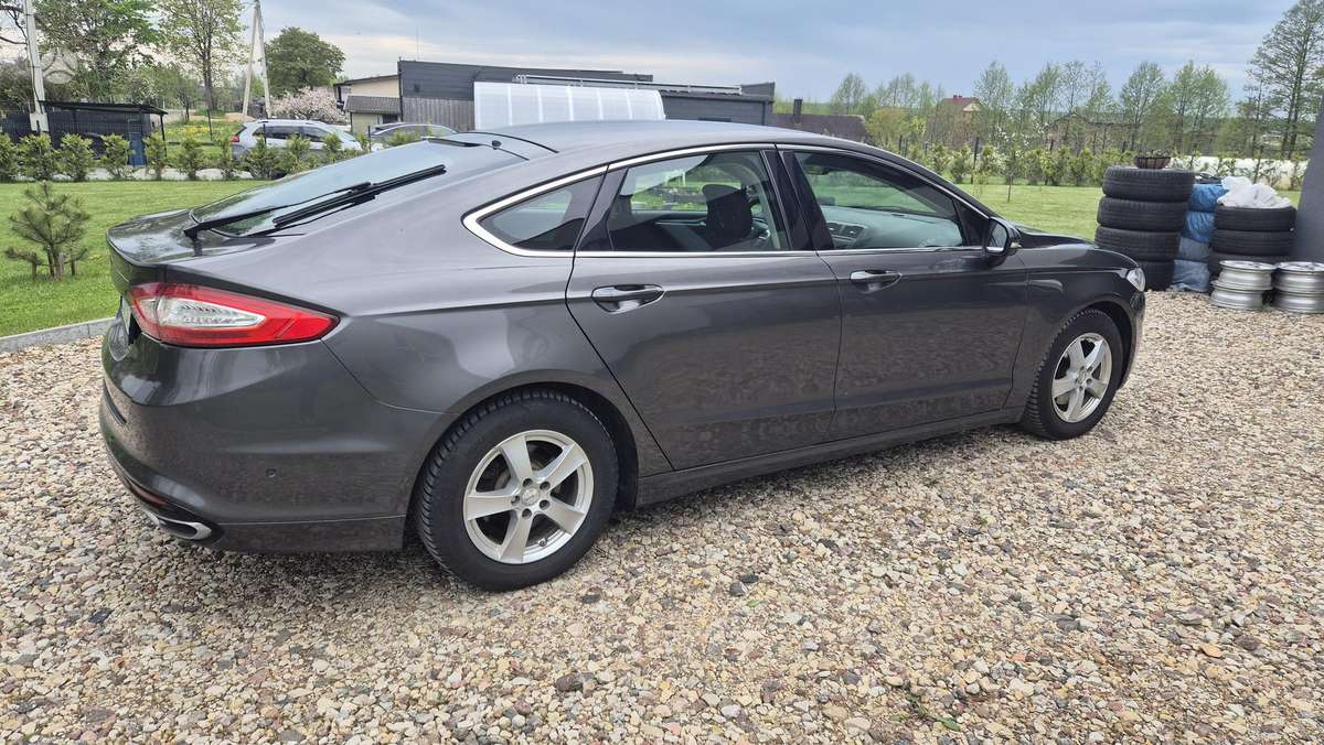 Ford Mondeo, 2.0 l., hatchback