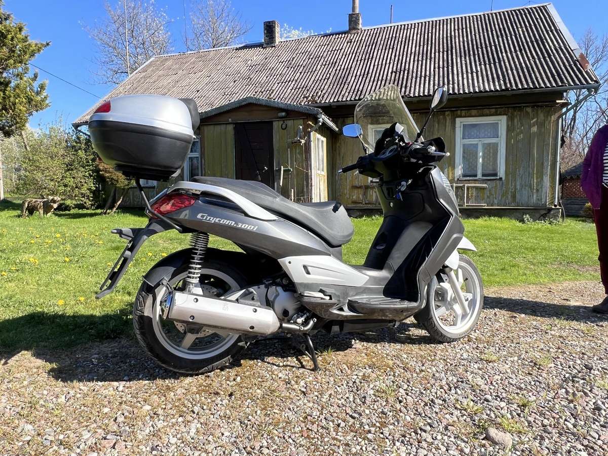 Sym -kita- 300cc, scooters / mopeds