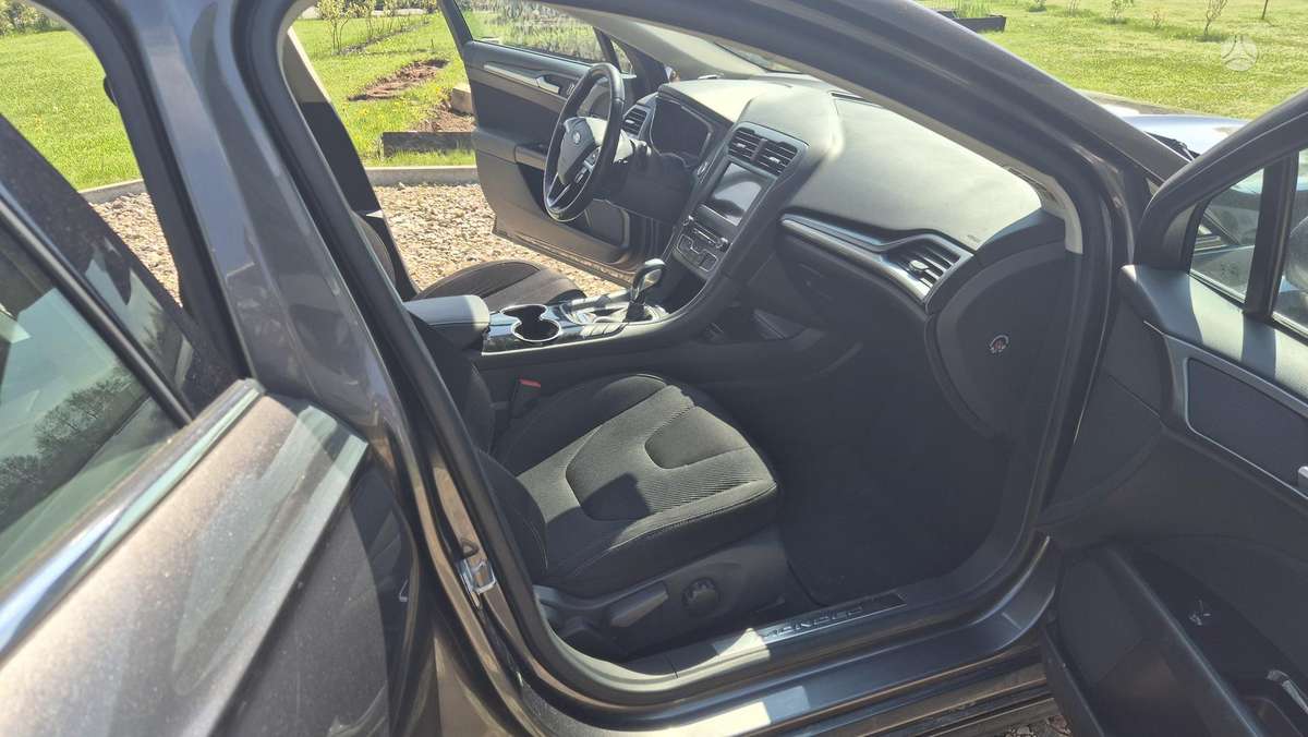 Ford Mondeo, 2.0 l., hatchback