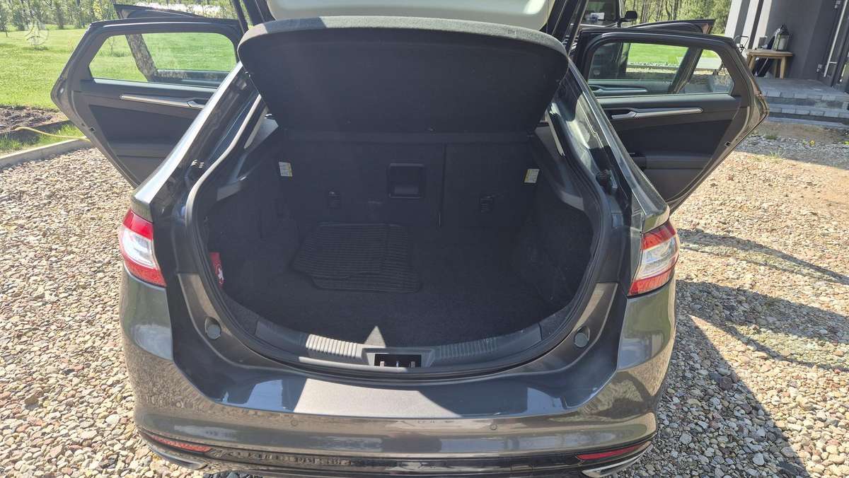 Ford Mondeo, 2.0 l., hatchback