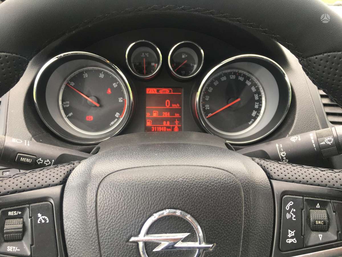 Opel Insignia, 2.0 l., hatchback