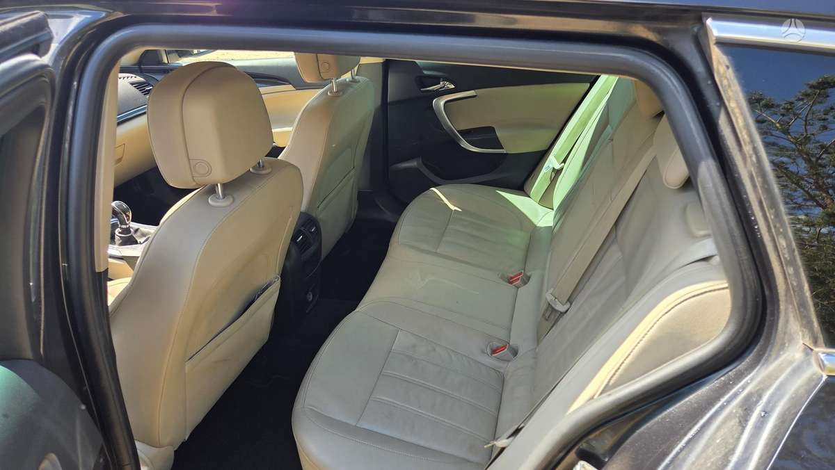 Opel Insignia, 2.0 l., Универсал