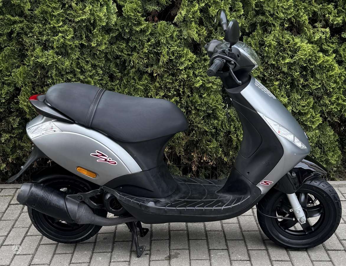 Piaggio Zip 49cc, scooters / mopeds