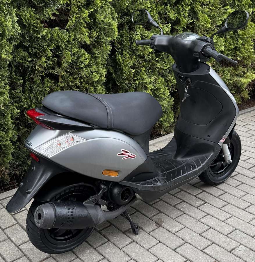 Piaggio Zip 49cc, scooters / mopeds