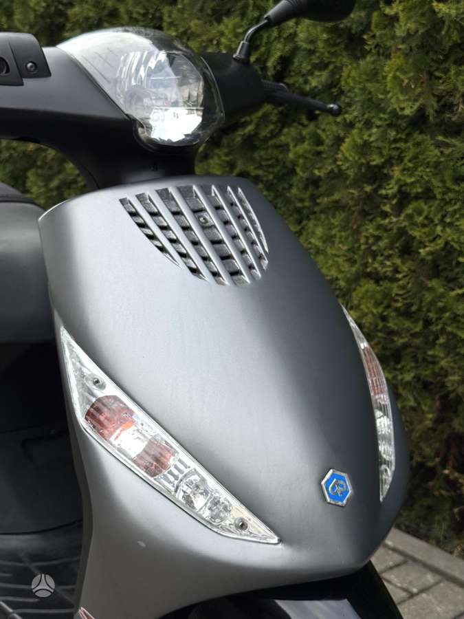 Piaggio Zip 49cc, мотороллеры / мопеды