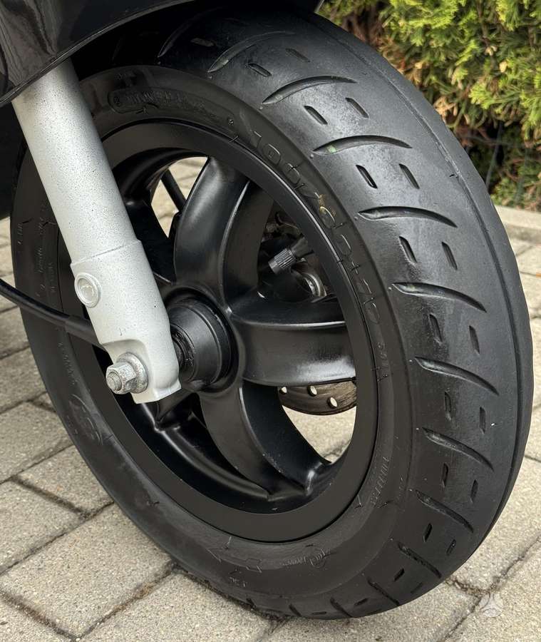 Piaggio Zip 49cc, scooters / mopeds