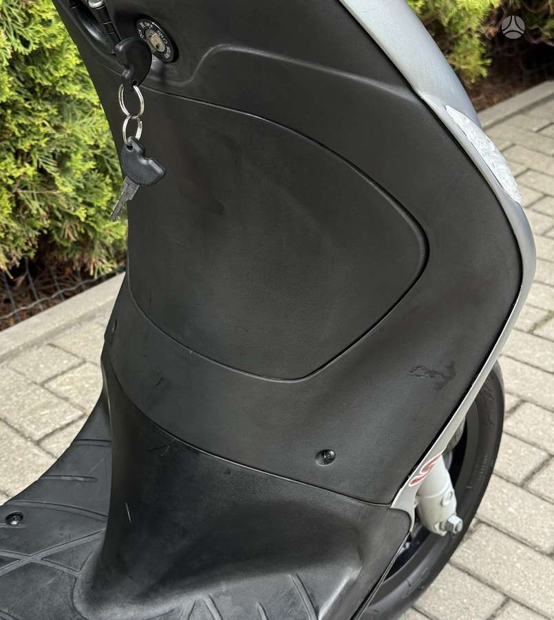 Piaggio Zip 49cc, scooters / mopeds