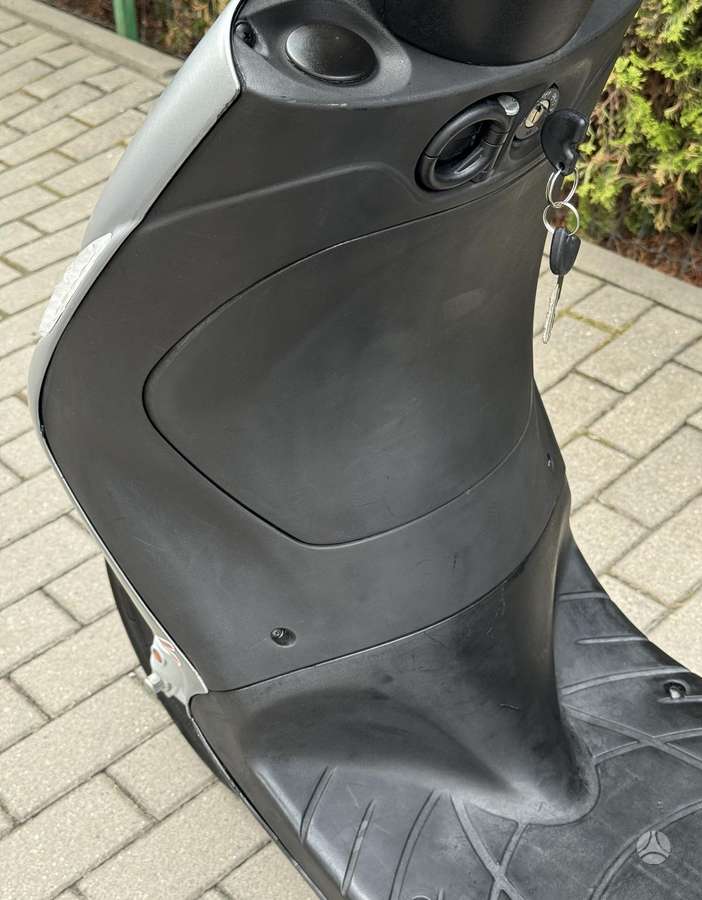 Piaggio Zip 49cc, scooters / mopeds
