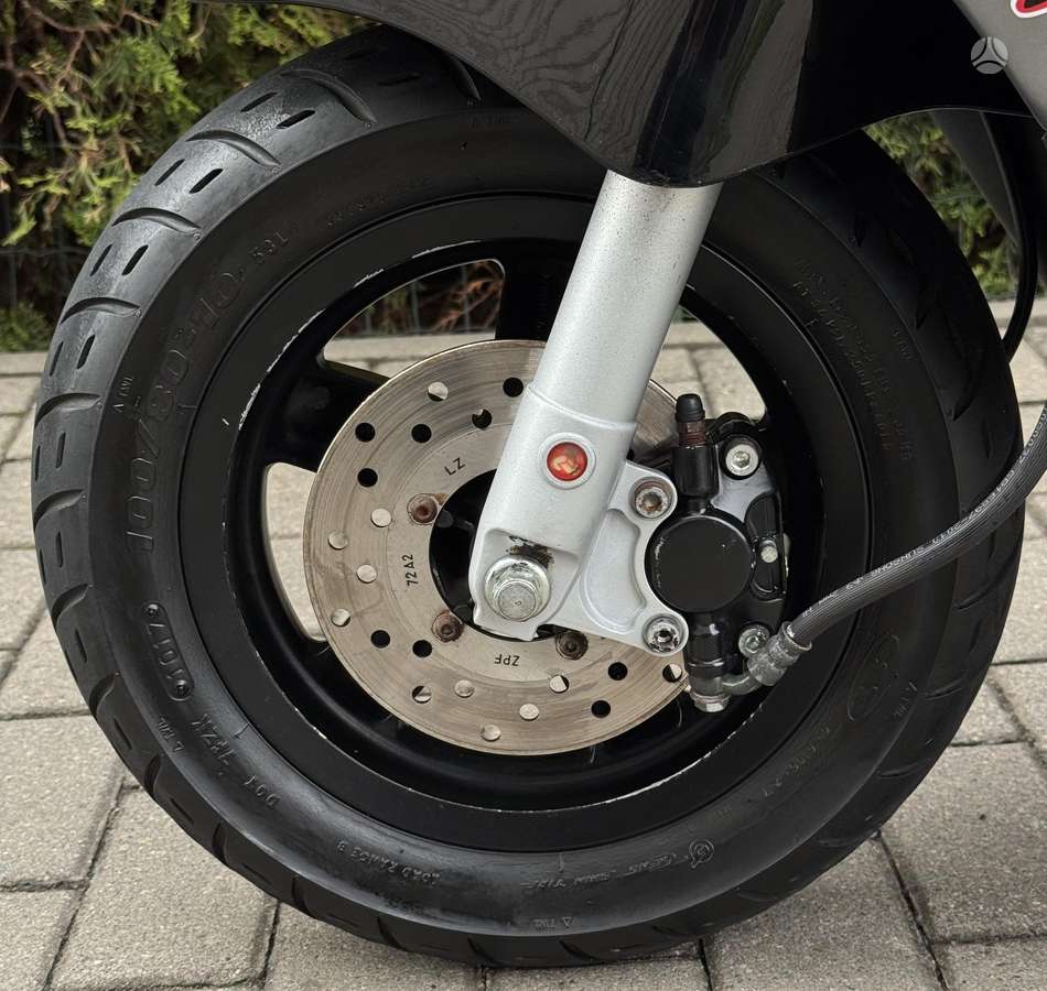 Piaggio Zip 49cc, scooters / mopeds