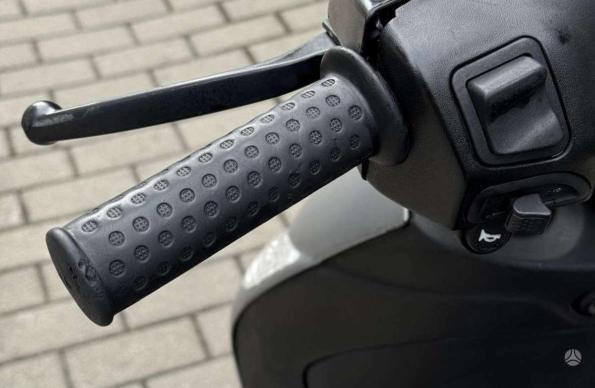 Piaggio Zip 49cc, scooters / mopeds