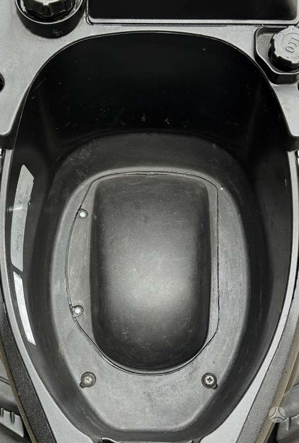 Piaggio Zip 49cc, scooters / mopeds