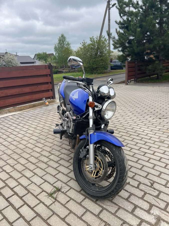 Honda CB 600cc, street / classic