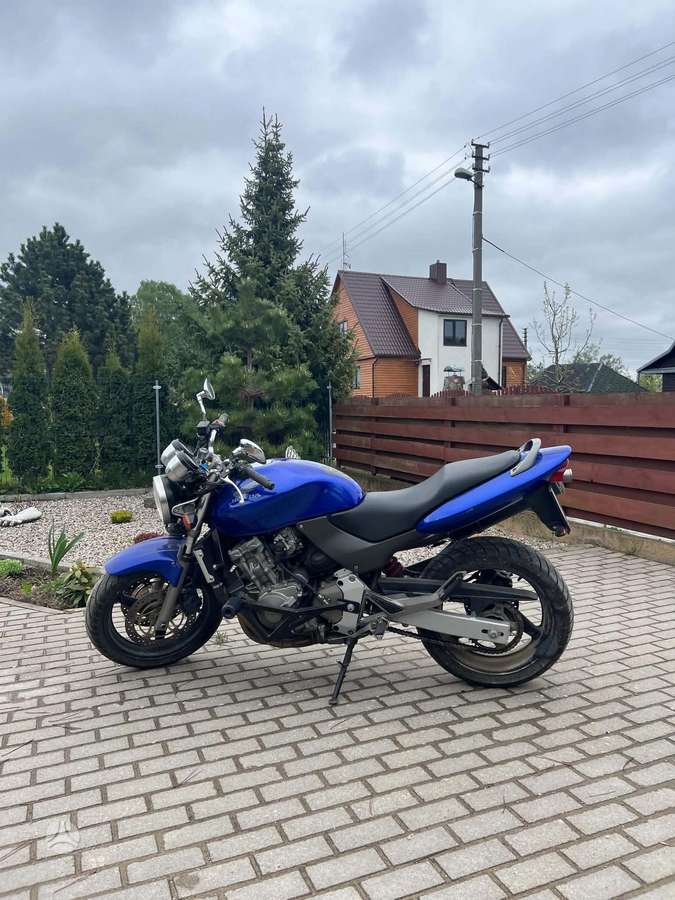 Honda CB 600cc, street / classic