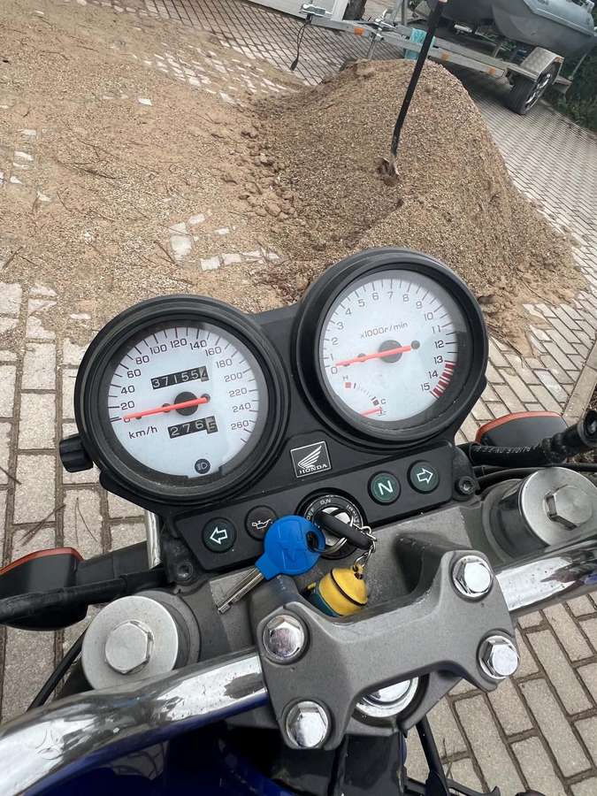 Honda CB 600cc, street / classic