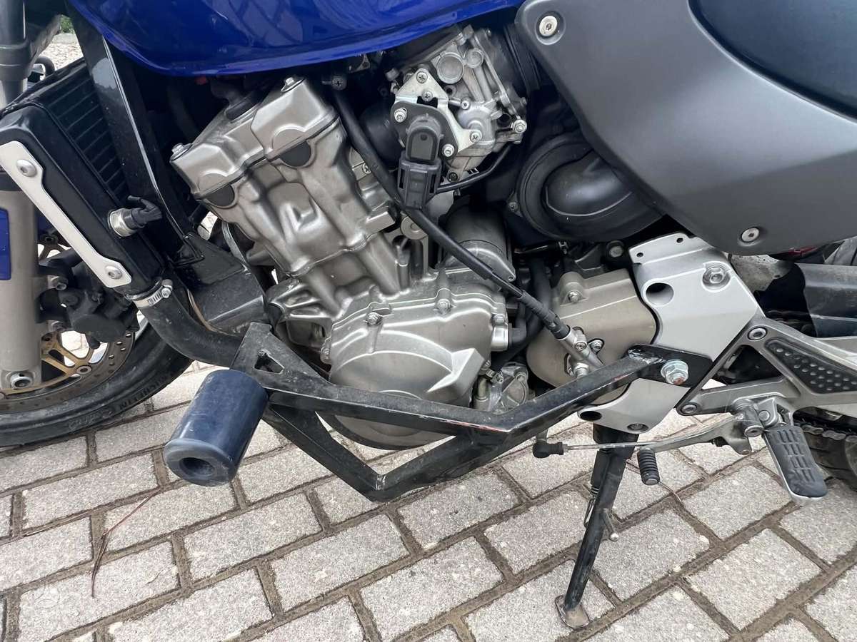 Honda CB 600cc, street / classic