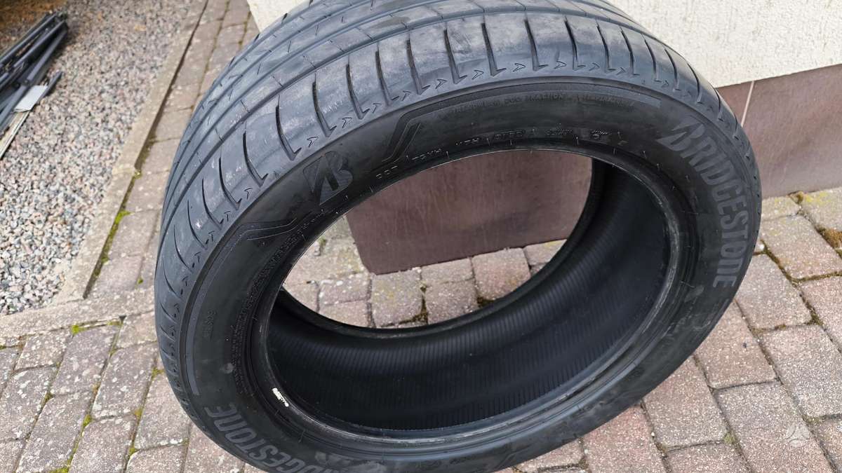 Bridgestone ALENZA, летние 285/45 R20