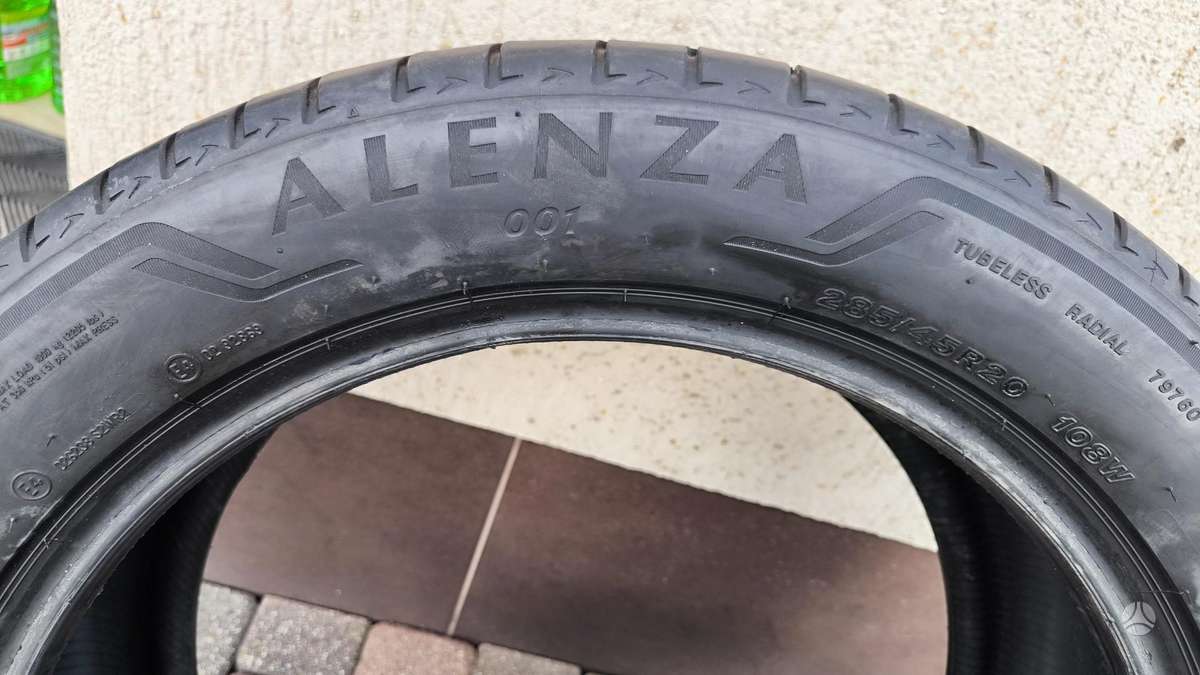 Bridgestone ALENZA, летние 285/45 R20