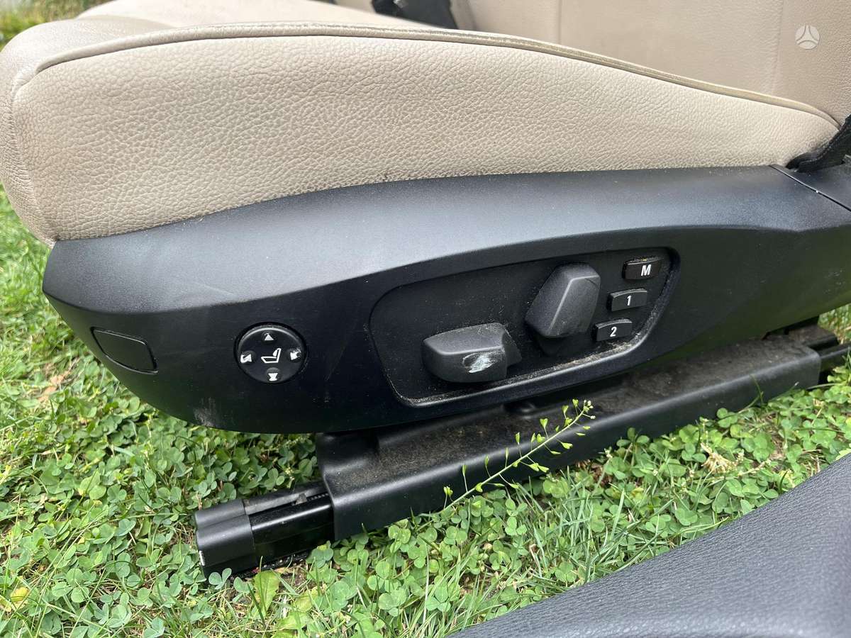 BMW X1 Bmw e84 salonas šildomas elektra valdomas