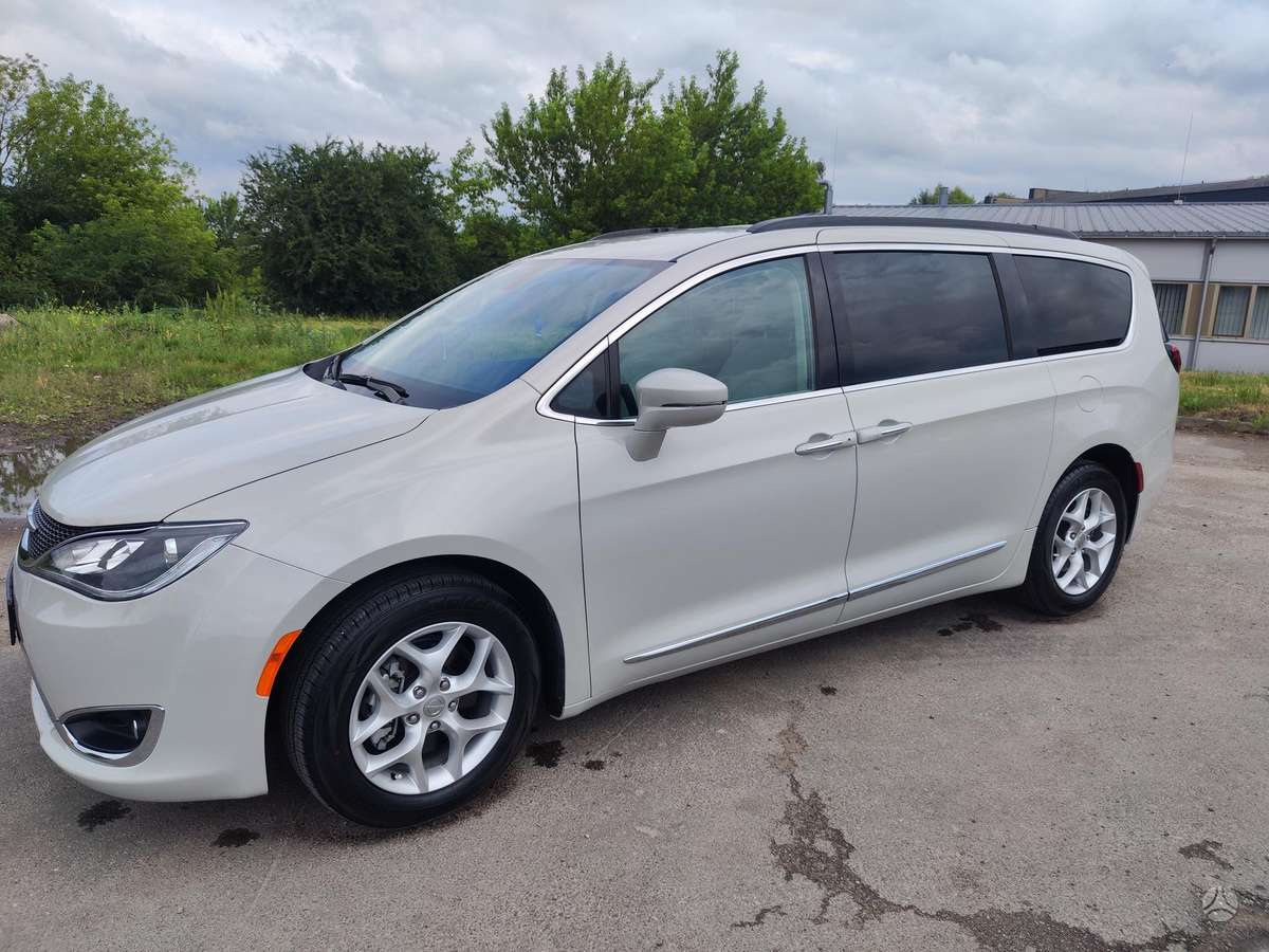 Chrysler Pacifica, 3.6 l., Минивэн