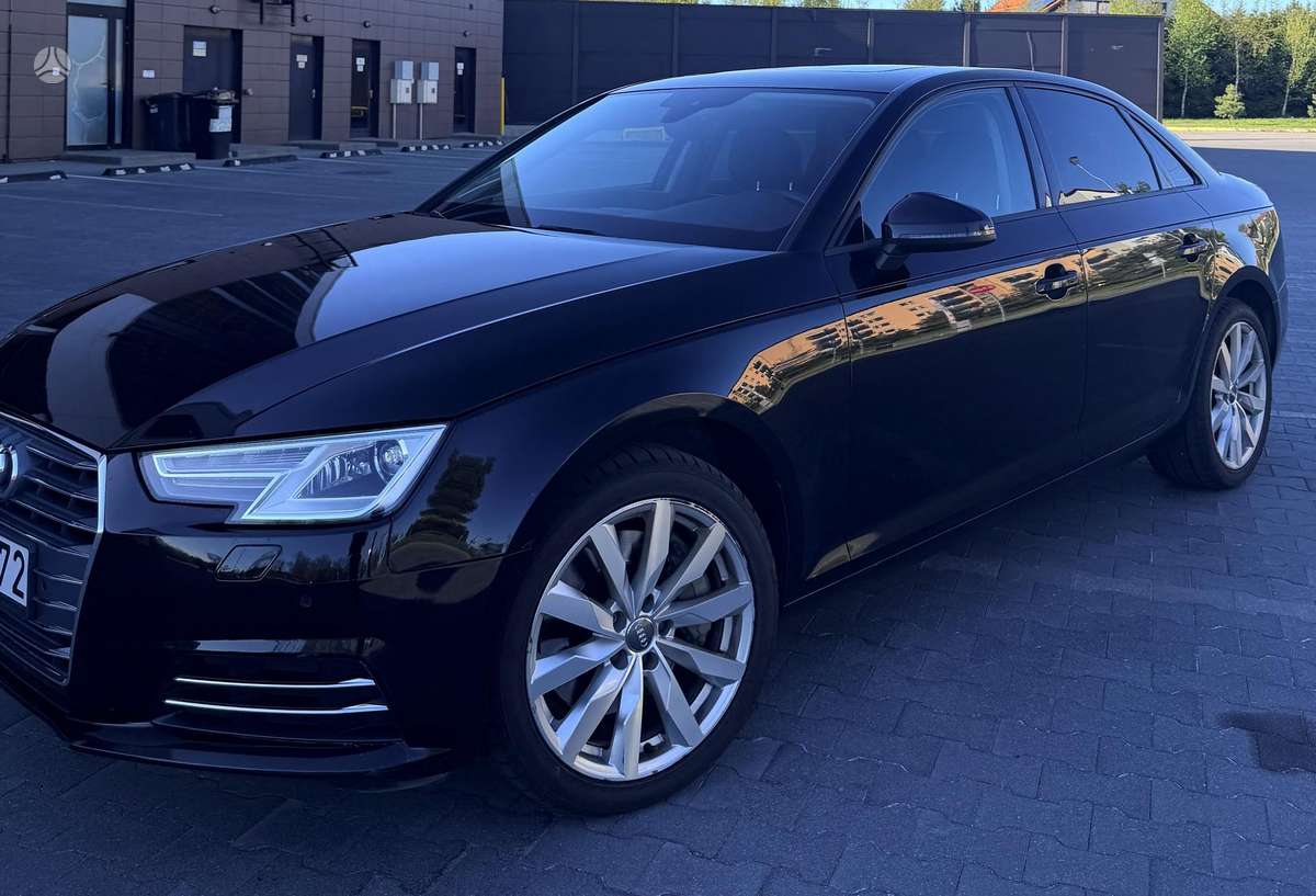 Audi A4, 2.0 l., Седан