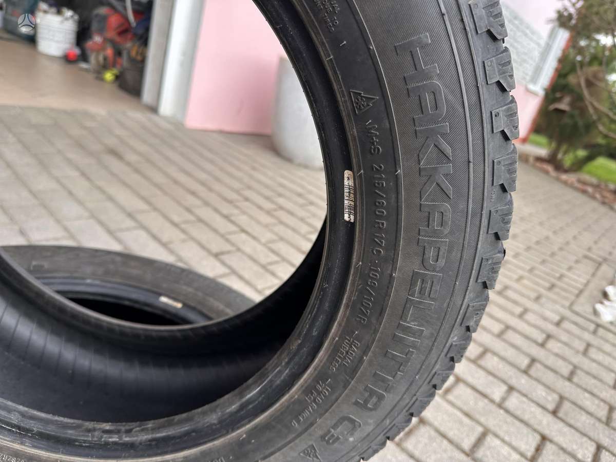 Nokian, всесезонные 215/60 R17