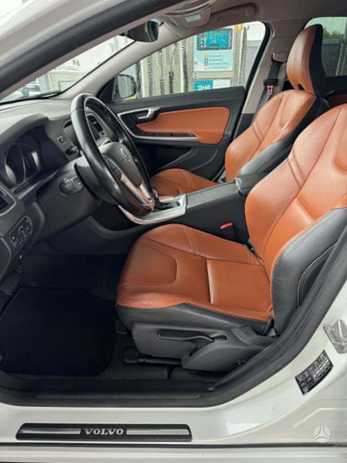 Volvo S60, 2.0 l., Седан