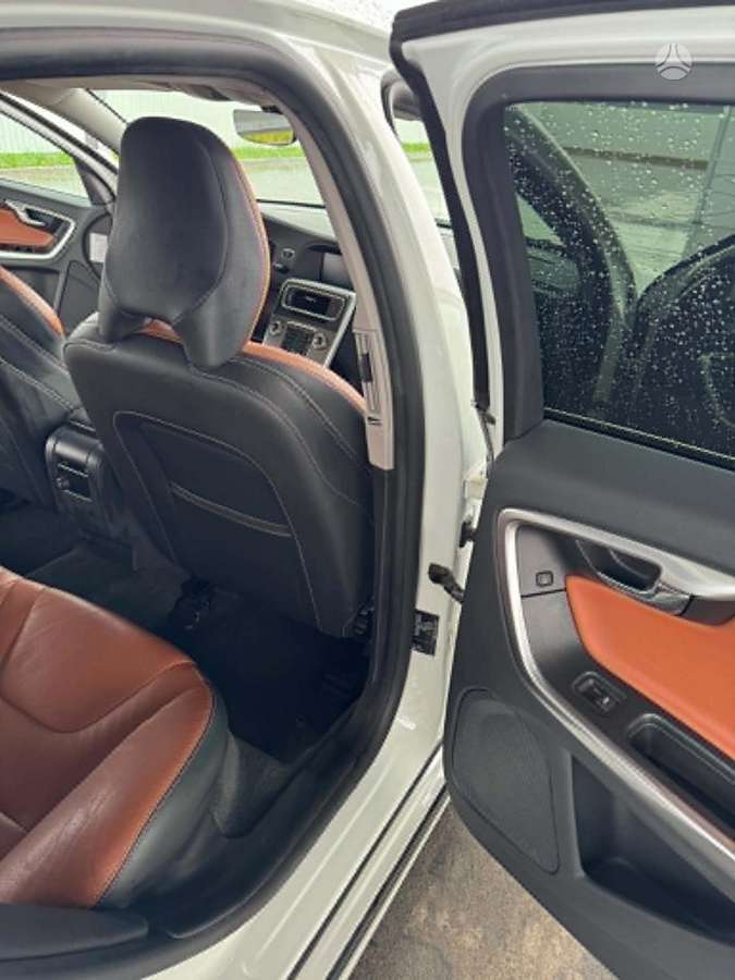 Volvo S60, 2.0 l., Седан