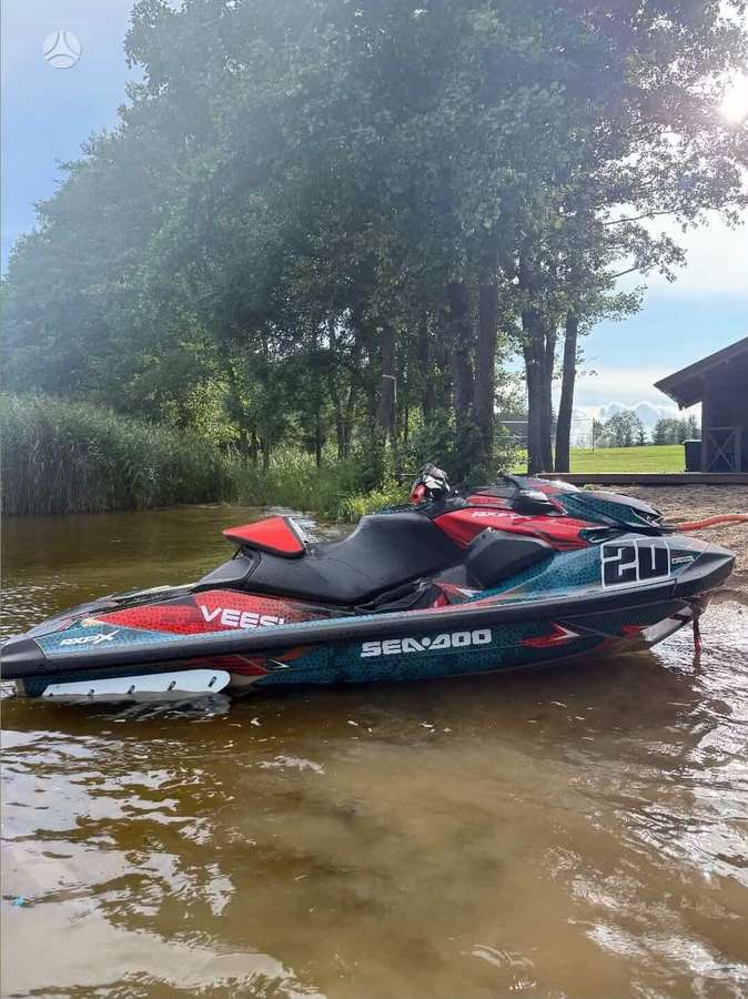 Sea-Doo Rxp-x, jet skis